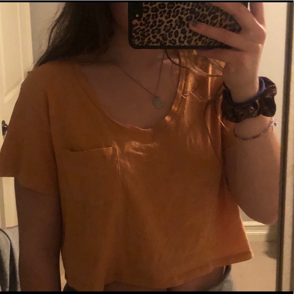 garage cropped top